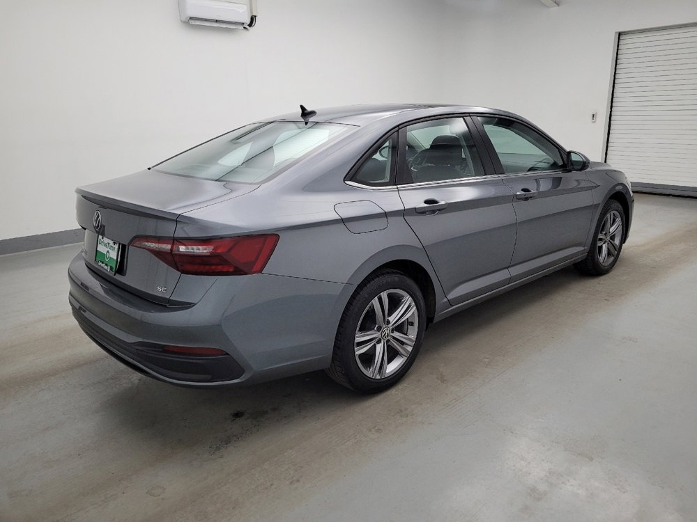 Used 2022 Volkswagen Jetta SE FWD image 10