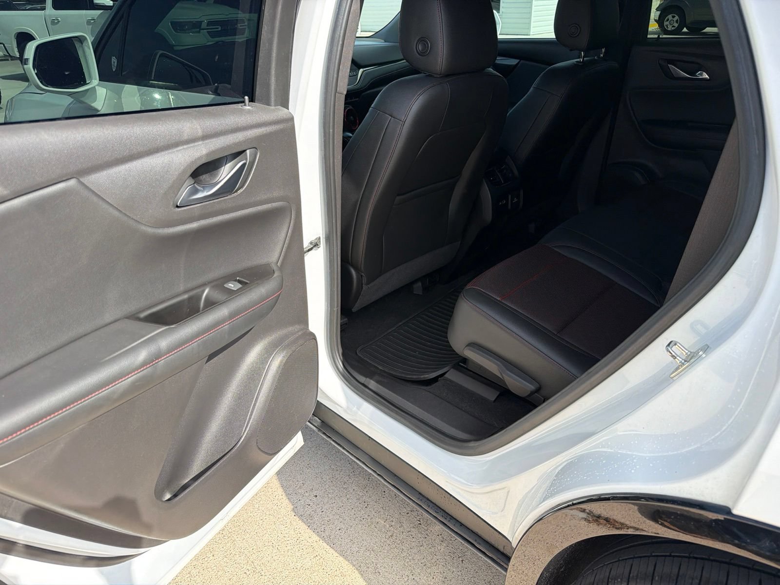Used 2019 Chevrolet Blazer RS FWD image 14