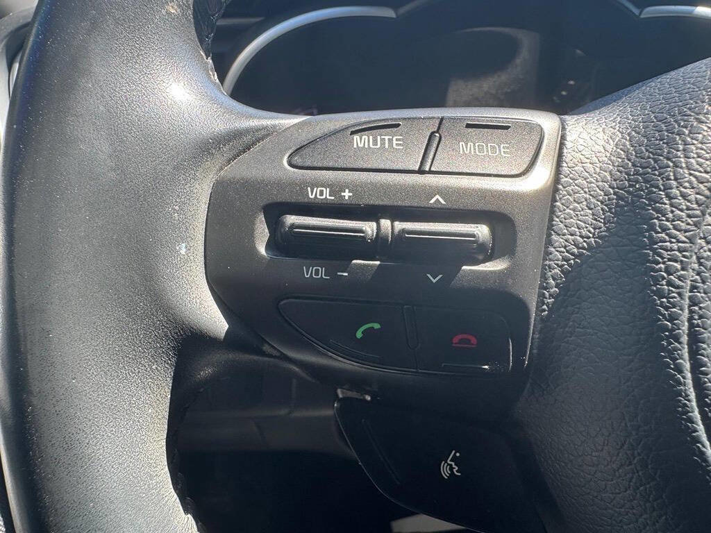 Used 2015 Kia Optima LX image 17