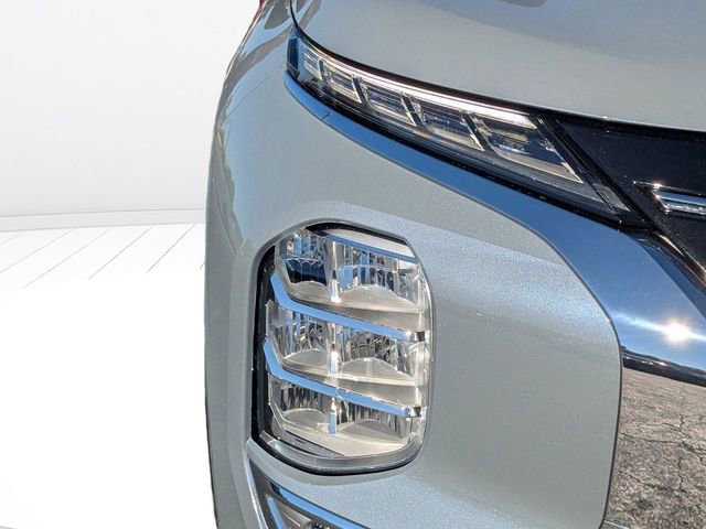 New 2026 Mitsubishi Outlander SE FWD image 9