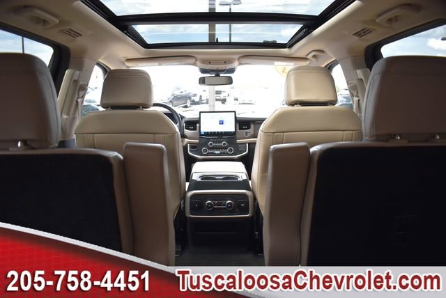 Used 2024 Ford Expedition Limited image 12