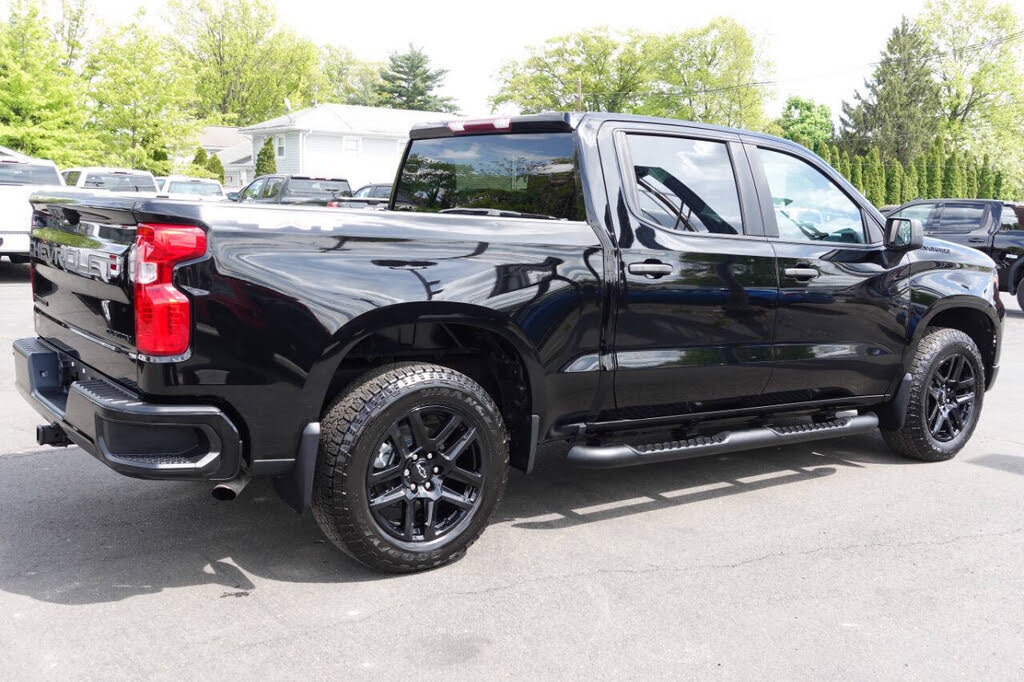Used 2023 Chevrolet Silverado 1500 Custom w/ LPO, Dark Essentials Package AWD/4WD image 4