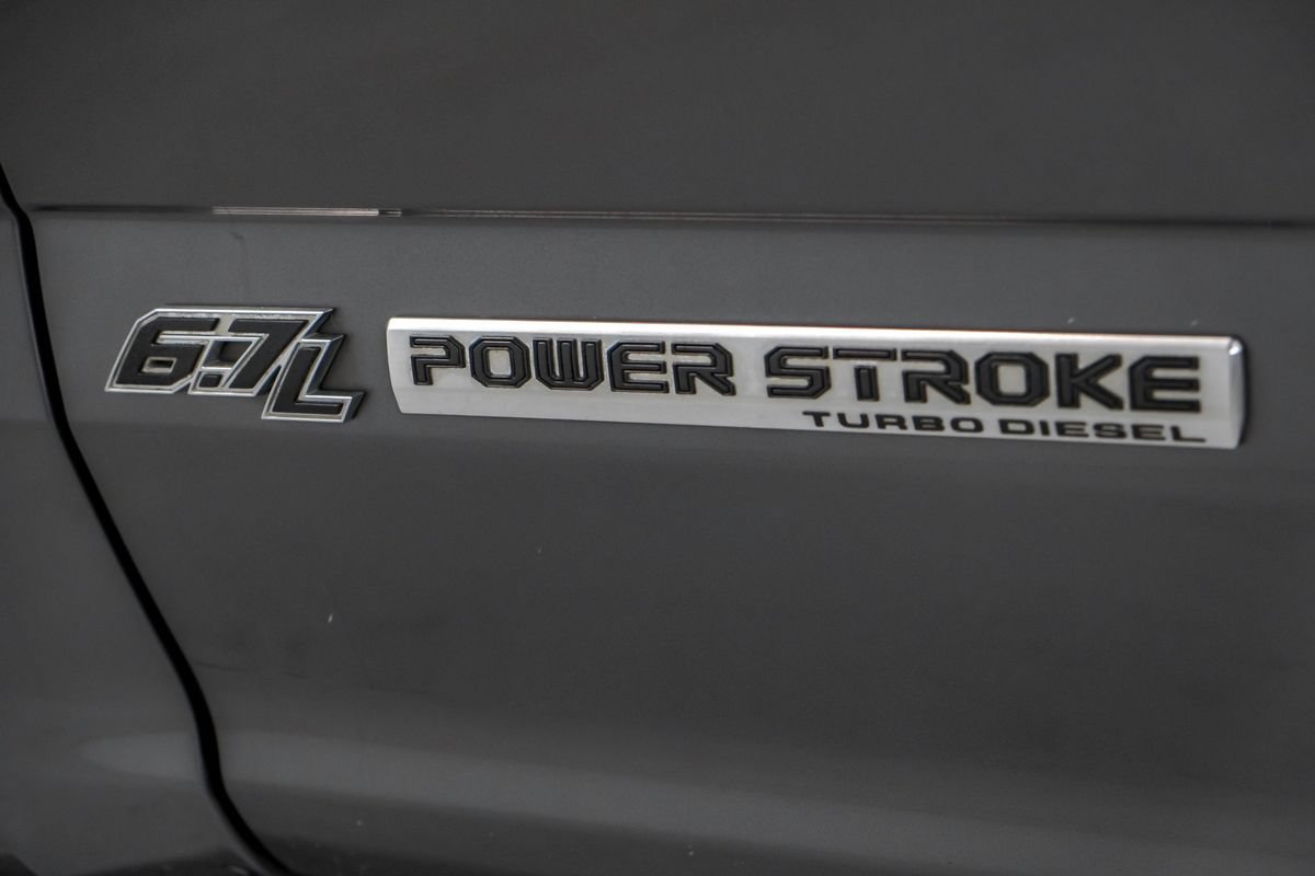 Used 2022 Ford F250 Platinum w/ FX4 Off-Road Package AWD/4WD image 54