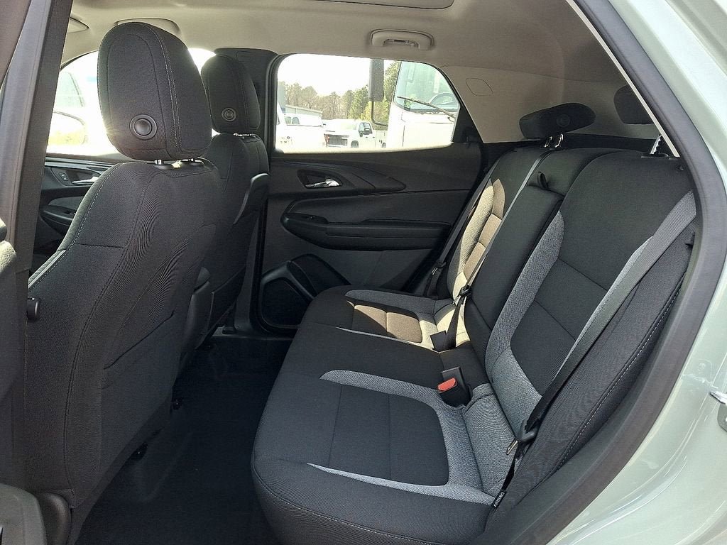 New 2026 Chevrolet TrailBlazer LT w/ Convenience Package FWD image 7