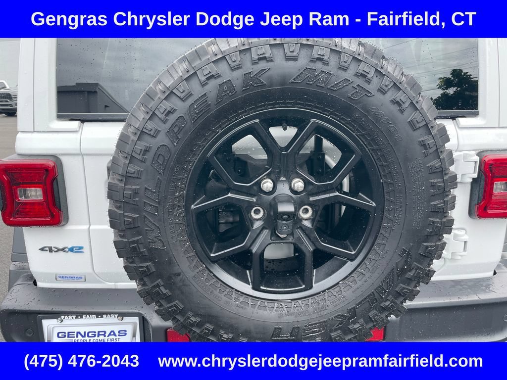 Used 2024 Jeep Wrangler Unlimited AWD/4WD image 11