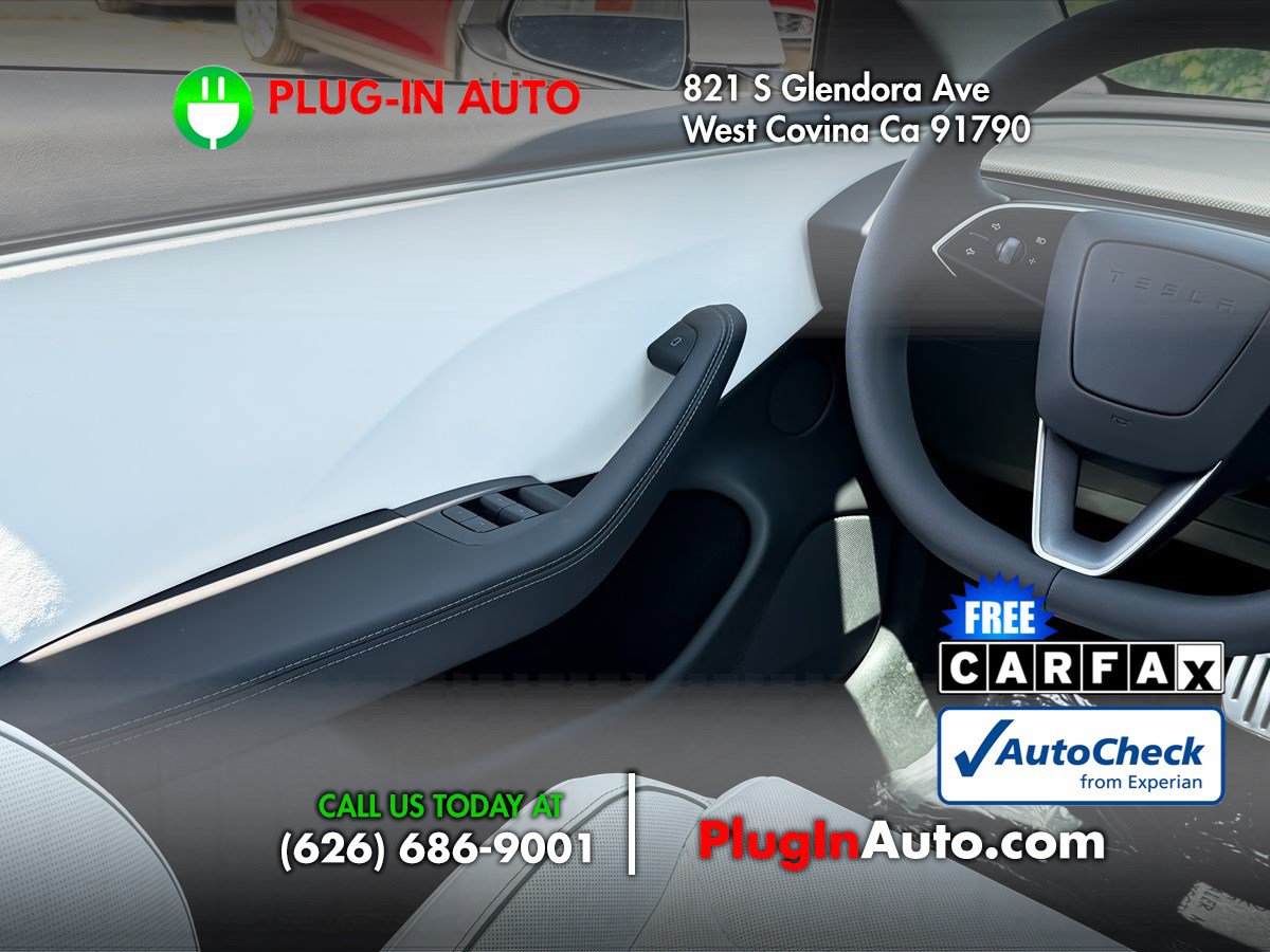 Used 2025 Tesla Model 3 Performance AWD/4WD image 16
