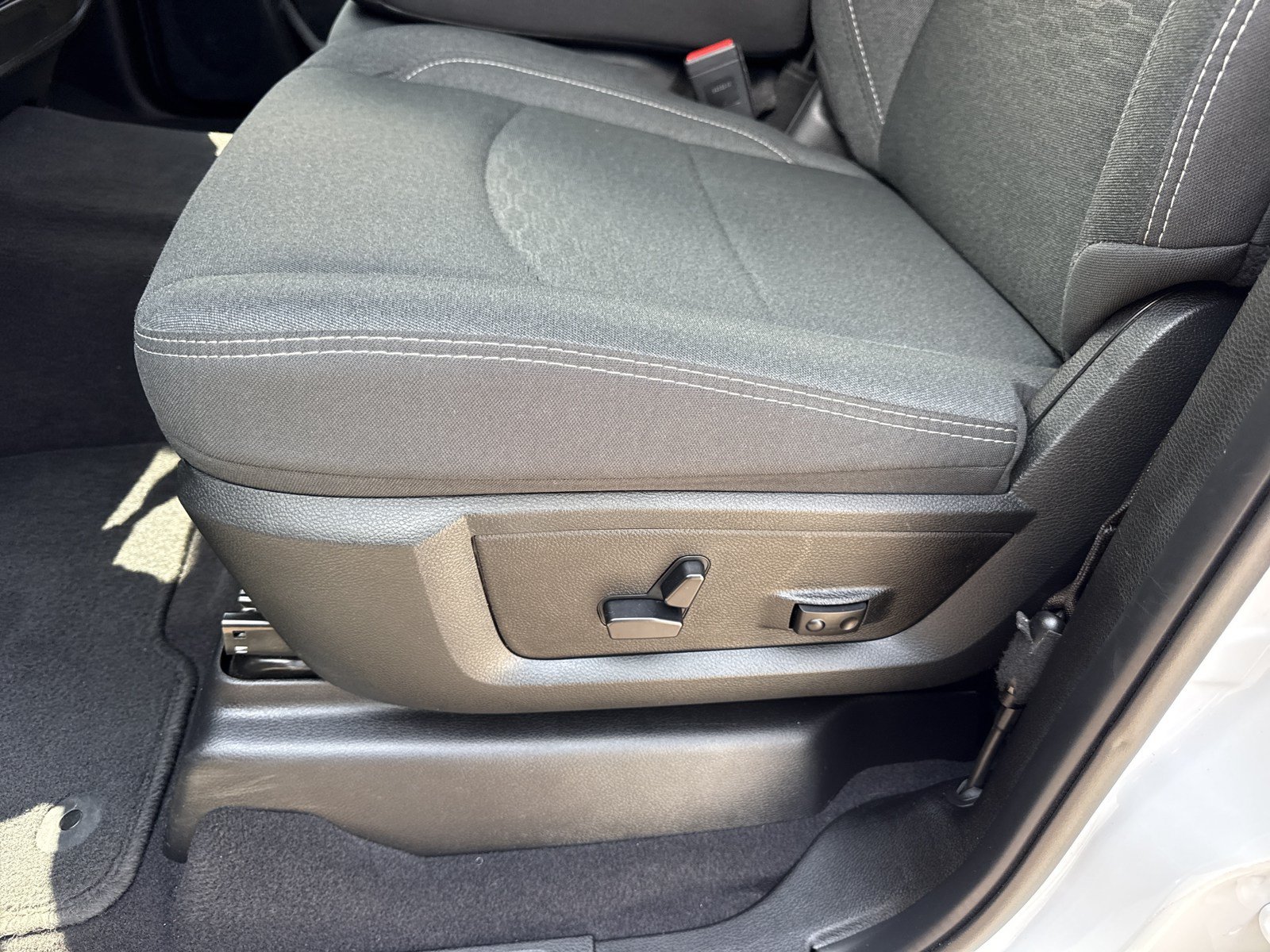 Used 2025 RAM 2500 Big Horn AWD/4WD image 12