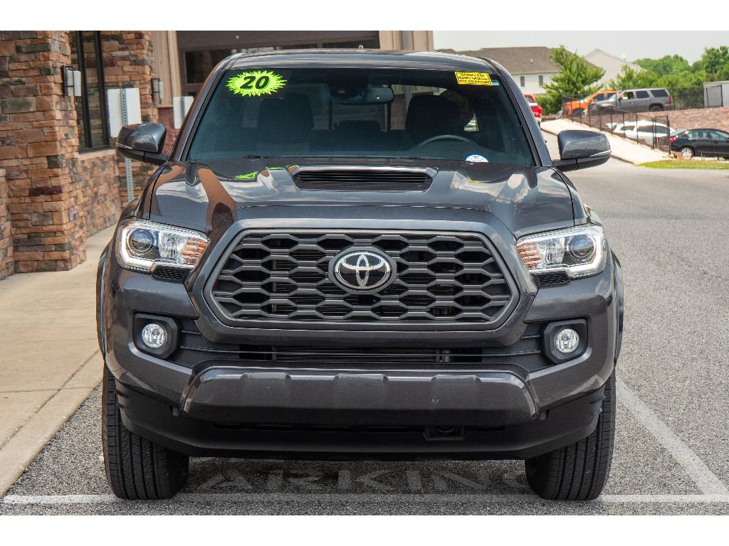 Used 2020 Toyota Tacoma 4x4 Double Cab image 8