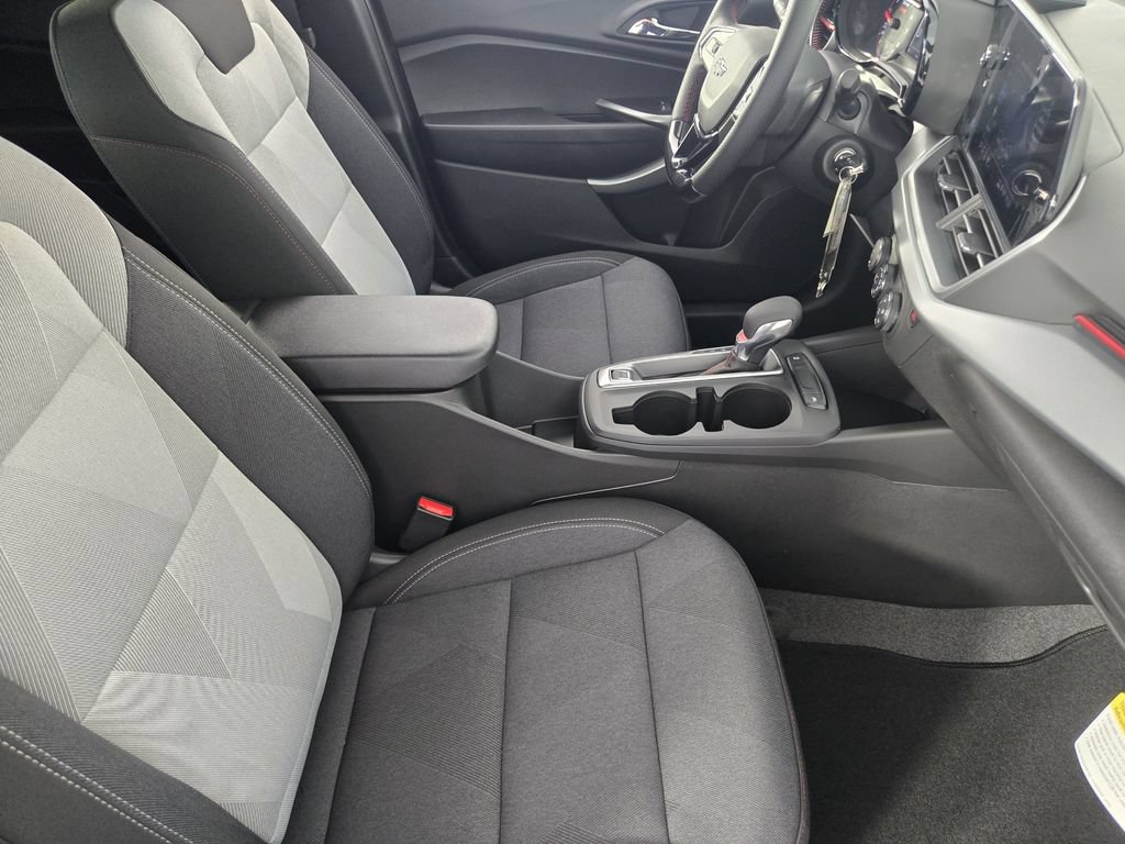 New 2026 Chevrolet Trax RS w/ Driver Confidence Package FWD image 16