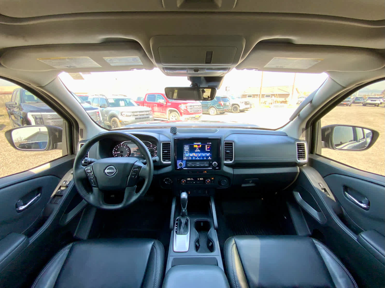 Used 2024 Nissan Frontier SL w/ Technology Package AWD/4WD image 30