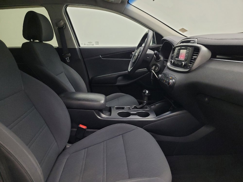 Used 2016 Kia Sorento LX image 21