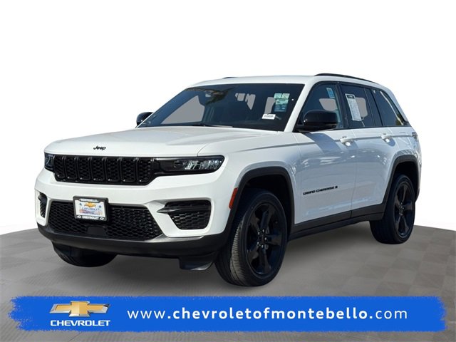 Used 2023 Jeep Grand Cherokee Altitude image 1