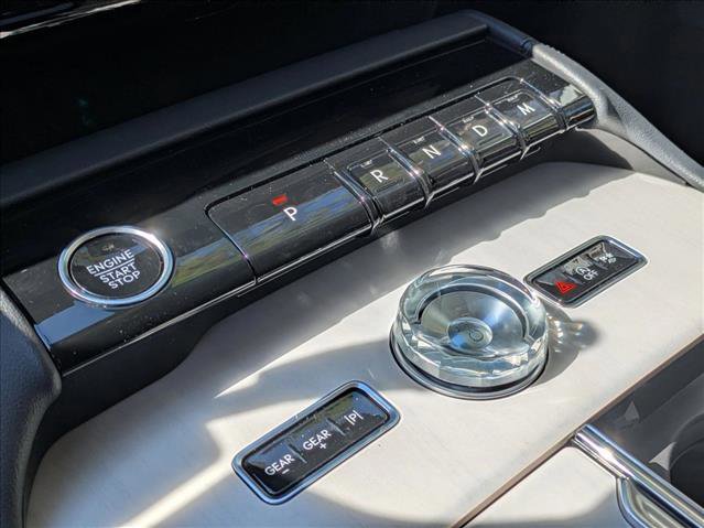 New 2025 Lincoln Navigator L Reserve AWD/4WD image 13