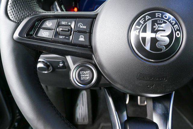 New 2026 Alfa Romeo Tonale w/ Black Premium Package AWD/4WD image 12