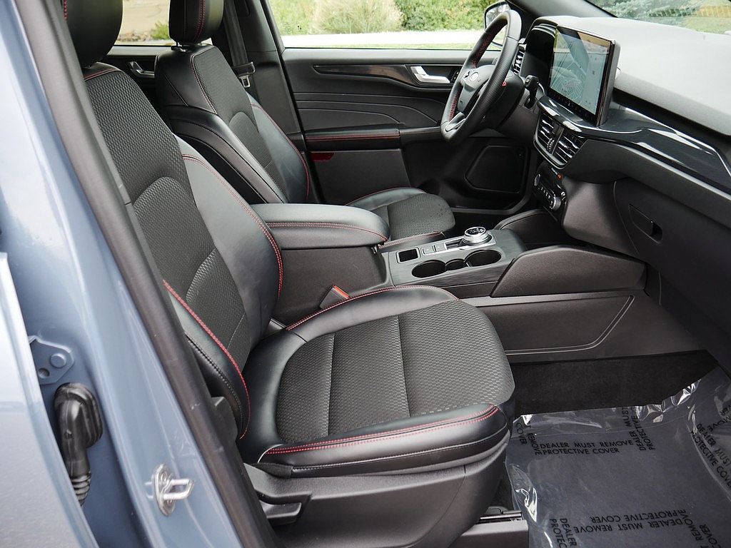 Used 2024 Ford Escape ST-Line w/ Tech Pack #1 AWD/4WD image 55
