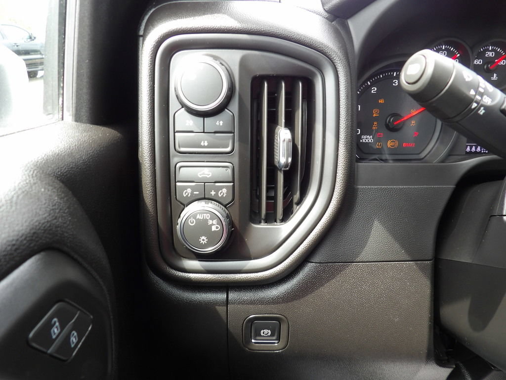 Used 2026 Chevrolet Silverado 3500 W/T AWD/4WD image 19