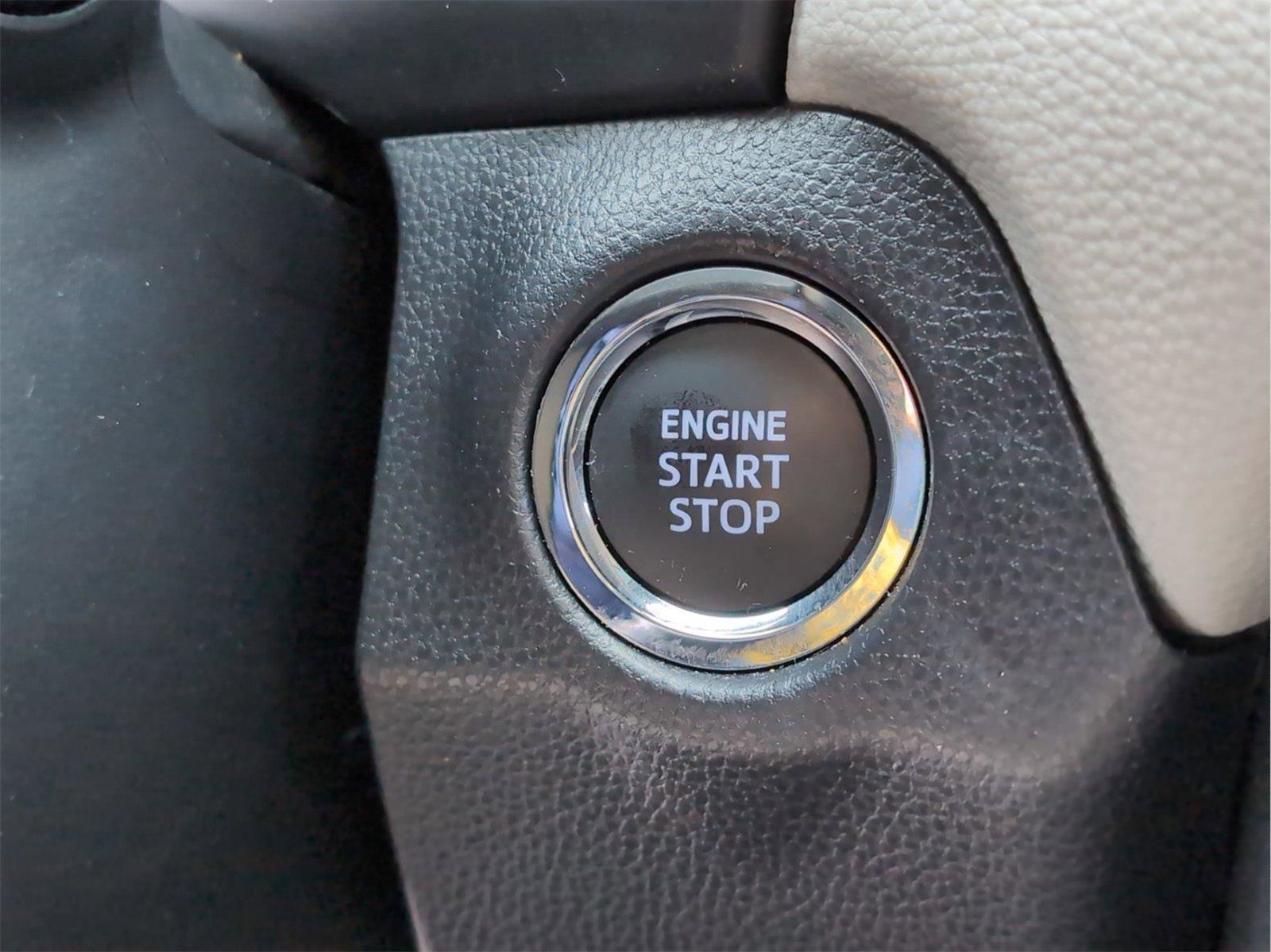 Used 2024 Toyota RAV4 XLE image 21