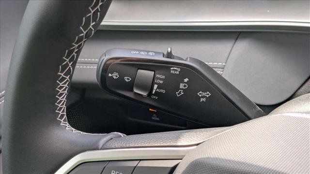 New 2026 Volkswagen Tiguan SE image 16