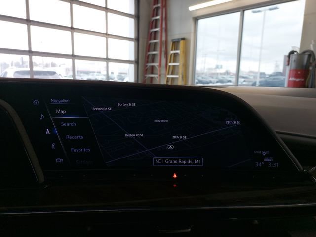 Certified 2024 Cadillac Escalade Sport Platinum image 24