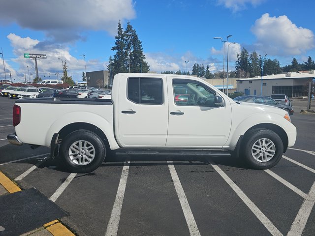 Used 2017 Nissan Frontier SV image 6