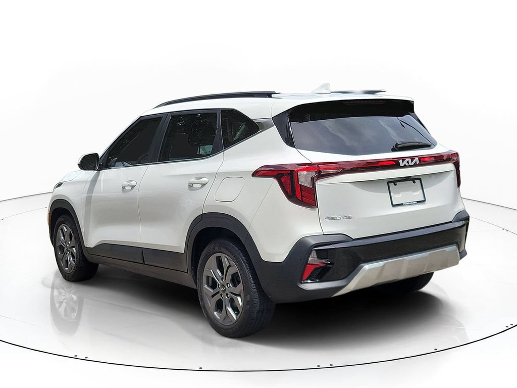 Used 2024 Kia Seltos S FWD image 4