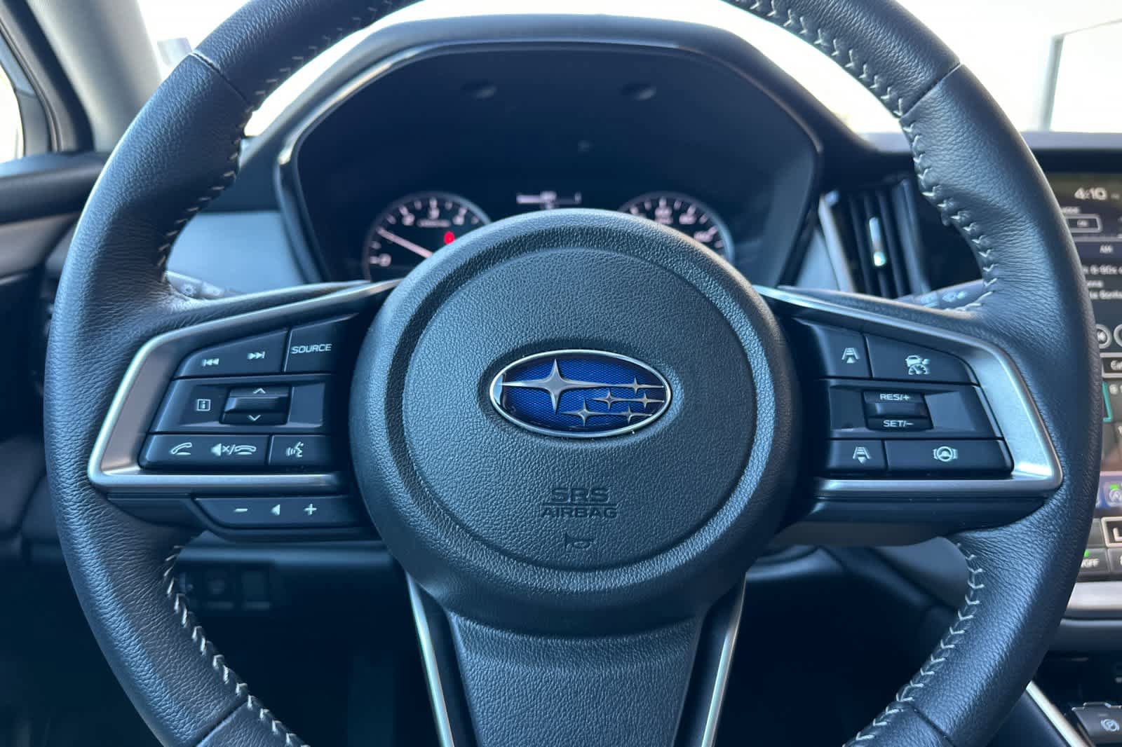 Certified 2025 Subaru Outback Premium w/ Popular Package #1A AWD/4WD image 23