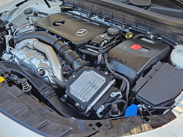 Certified 2025 Mercedes-Benz GLB 250 image 25
