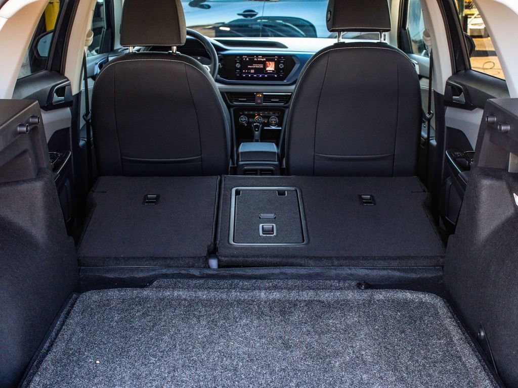 Used 2024 Volkswagen Taos SE w/ Taos Adventure Package (SXB) image 44