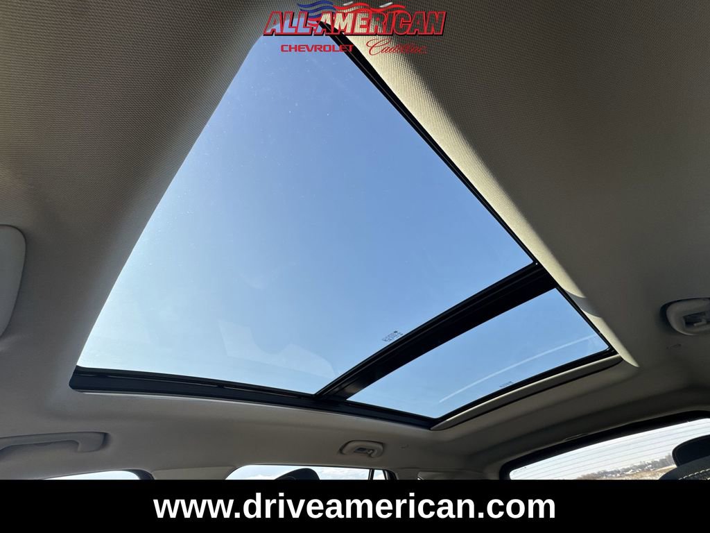 Used 2022 GMC Terrain Denali w/ Black Diamond Edition image 18