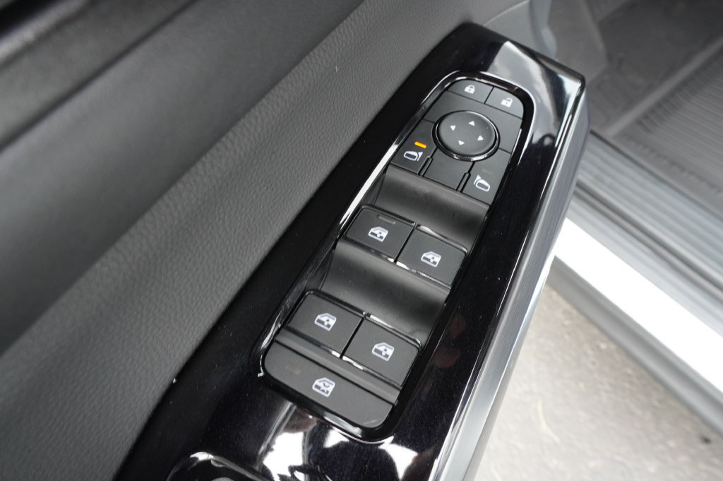 Certified 2026 Nissan Pathfinder SL w/ SL Premium Package AWD/4WD image 17
