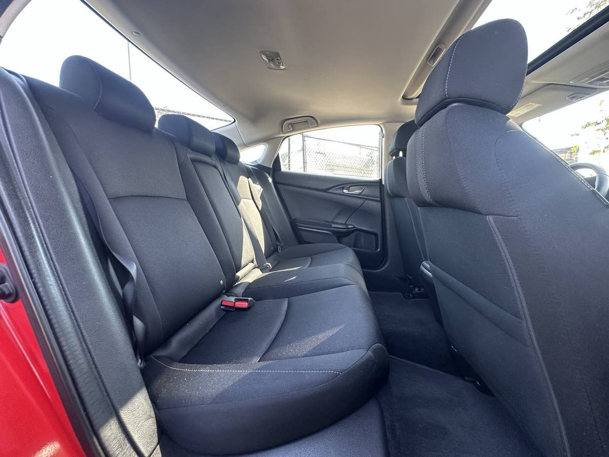 Used 2018 Honda Civic EX image 33