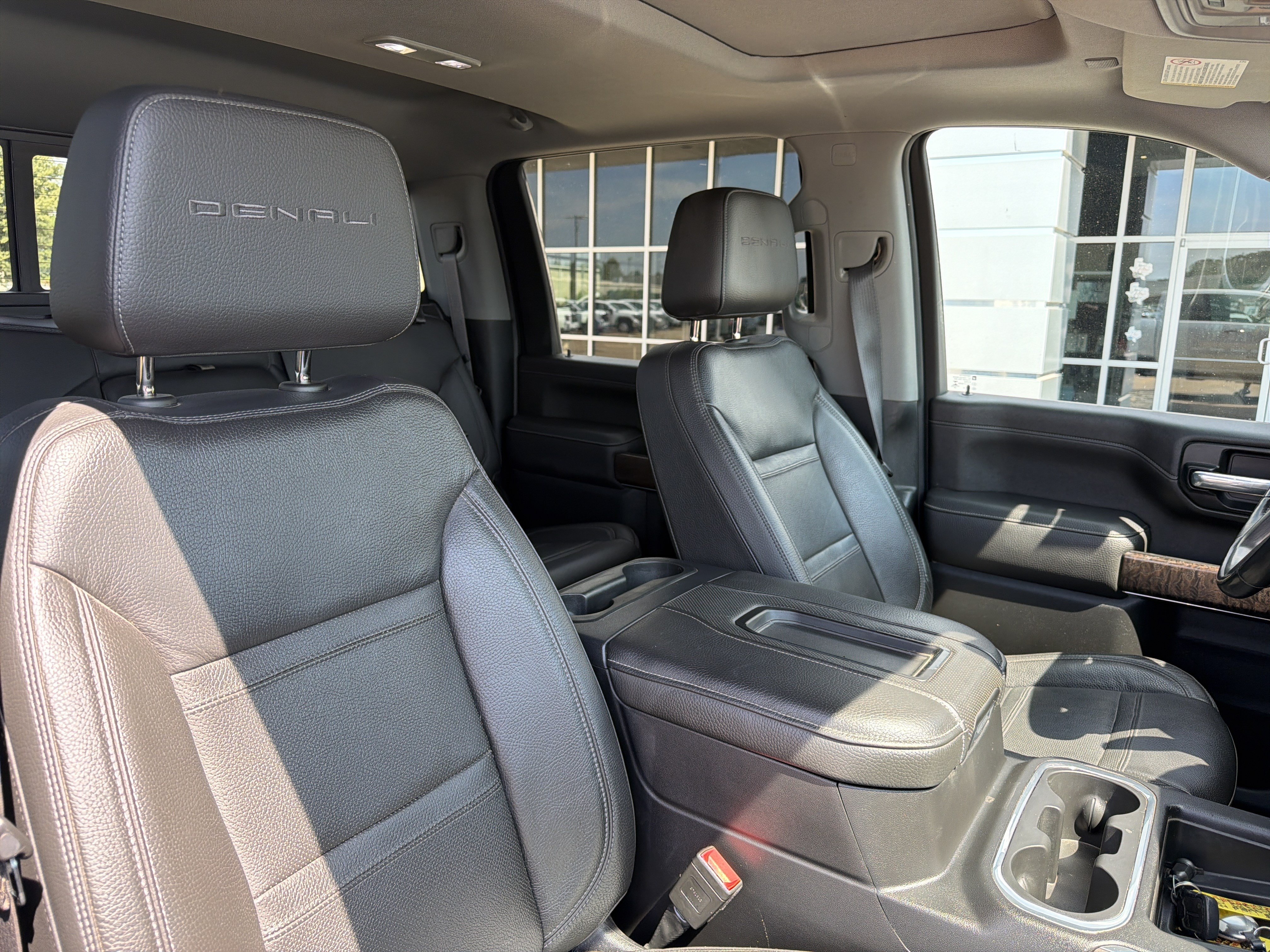 Used 2020 GMC Sierra 2500 Denali w/ Denali Ultimate Package AWD/4WD image 12