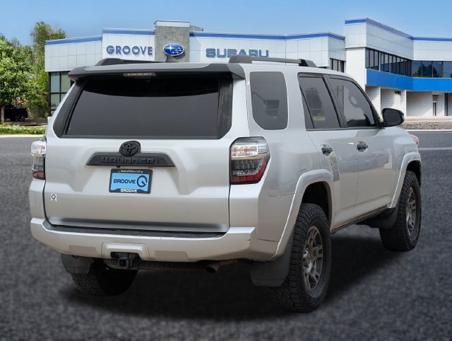 Used 2020 Toyota 4Runner Venture w/ Moonroof Package AWD/4WD image 6