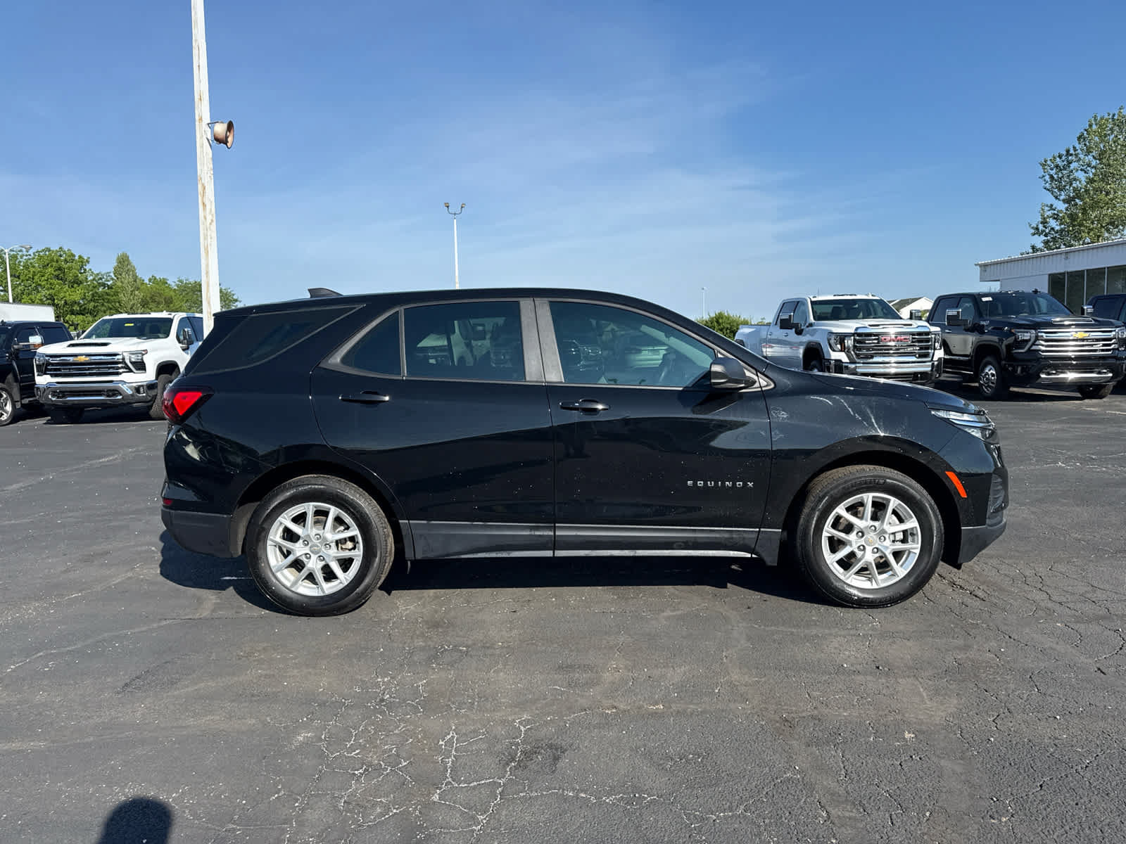 Certified 2024 Chevrolet Equinox LS FWD image 6