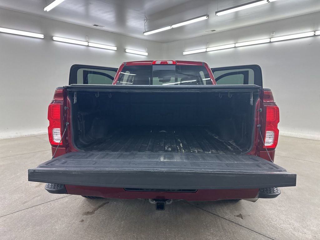 Used 2018 Chevrolet Silverado 1500 High Country image 26