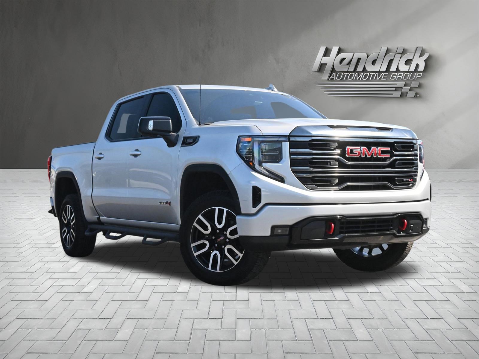 Used 2022 GMC Sierra 1500 AT4 w/ AT4 Preferred Package image 2