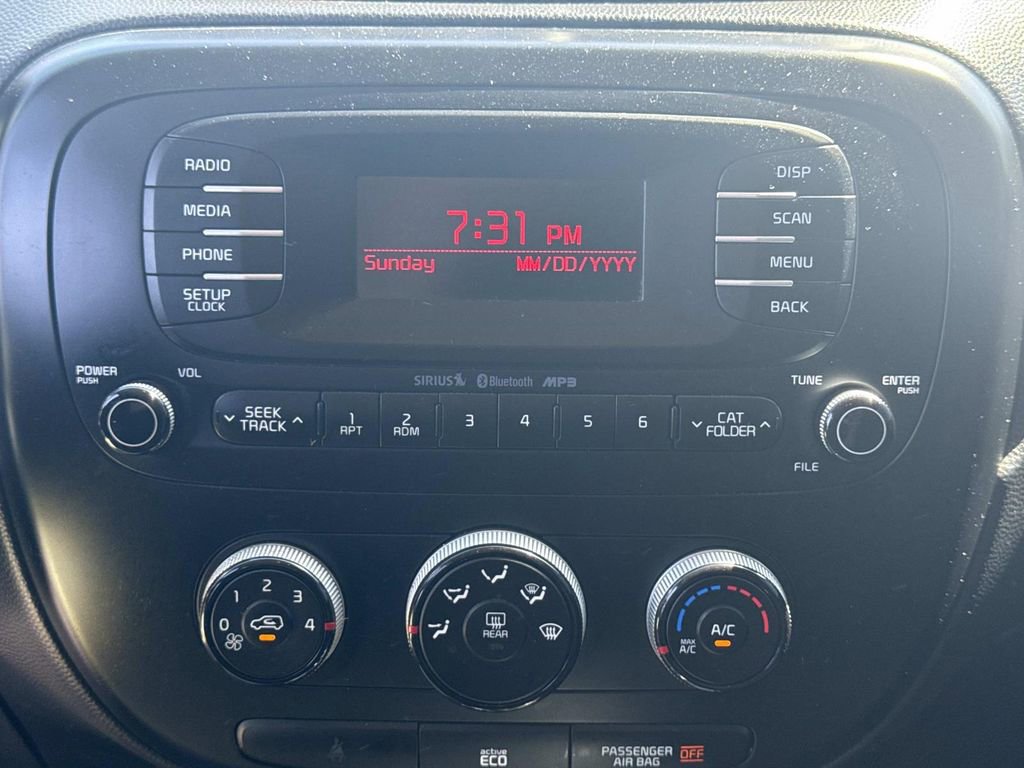 Used 2016 Kia Soul FWD image 20