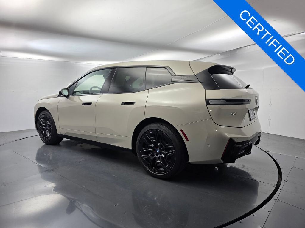 Certified 2026 BMW iX xDrive60 w/ M Sport Package AWD/4WD image 6