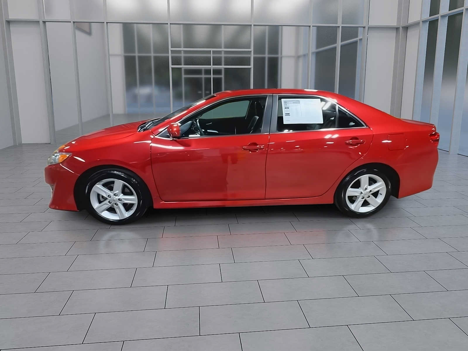 Used 2012 Toyota Camry SE FWD image 5