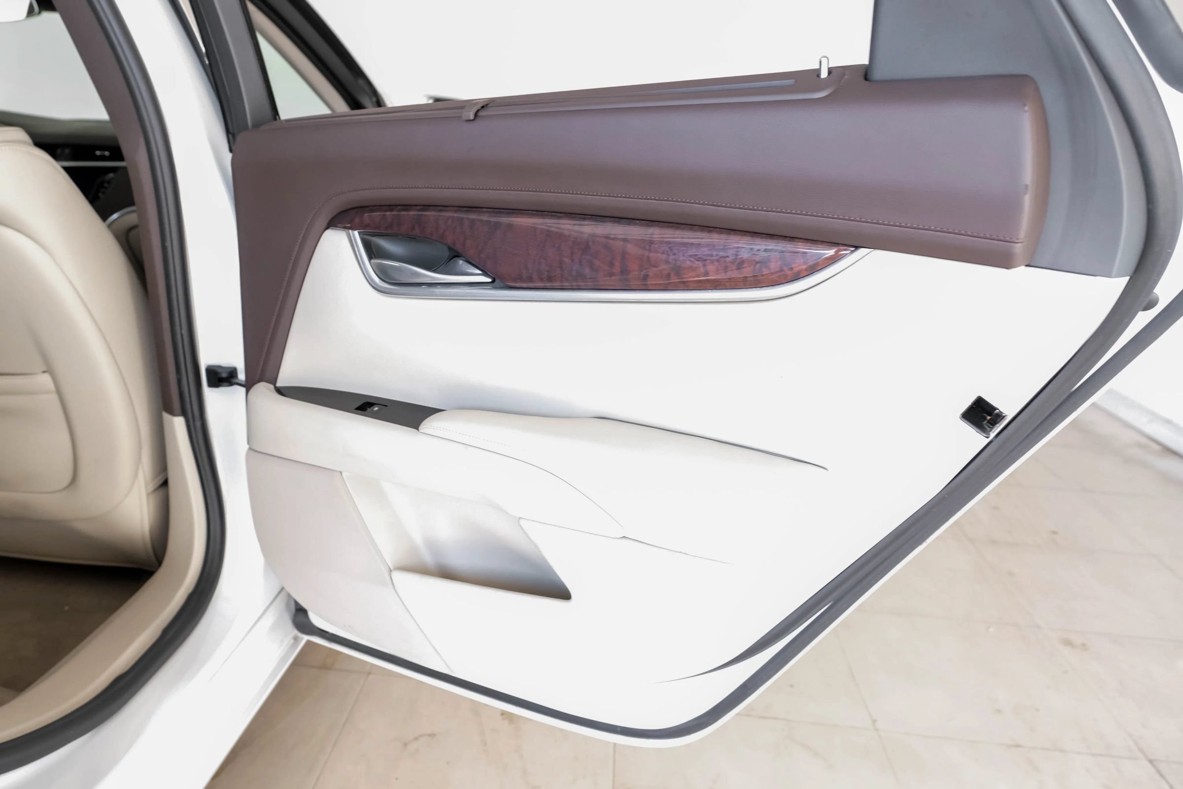 Used 2016 Cadillac XTS Premium FWD image 45