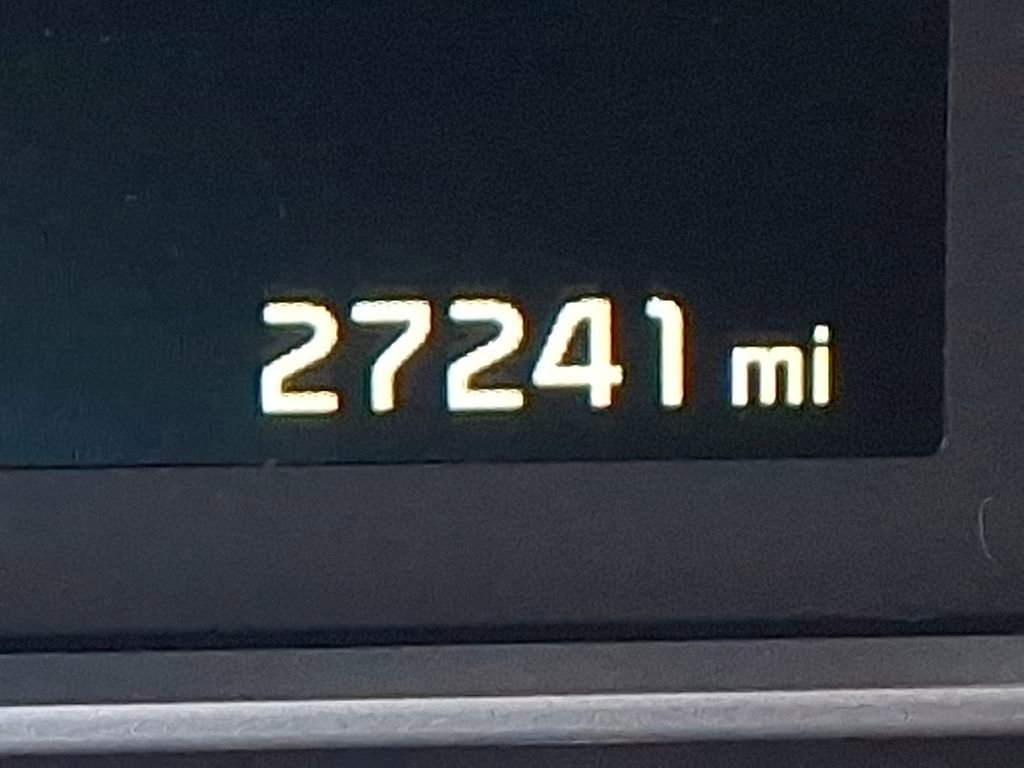 Used 2022 Kia Sorento S image 22