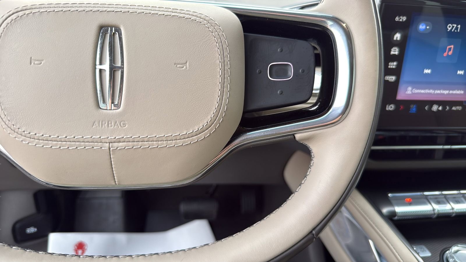 Certified 2024 Lincoln Nautilus Premier AWD/4WD image 15