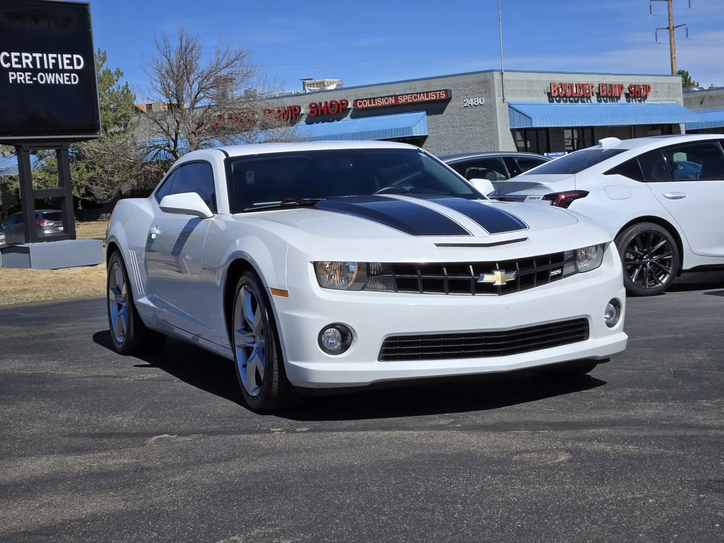 Used 2011 Chevrolet Camaro SS image 2