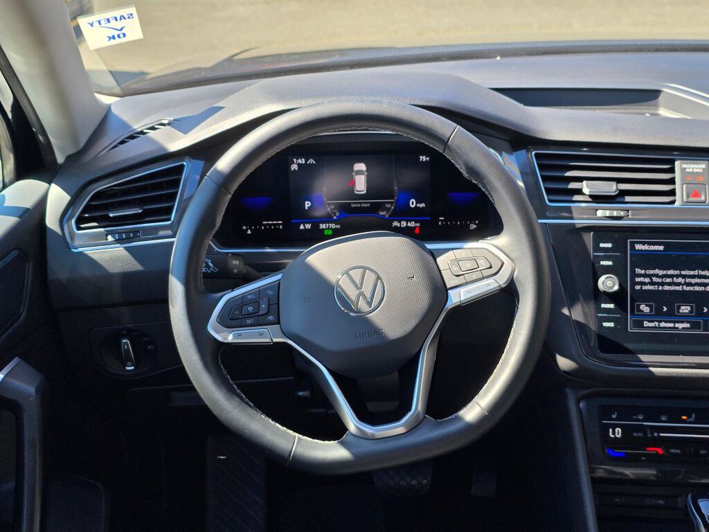 Used 2022 Volkswagen Tiguan SE AWD/4WD image 19