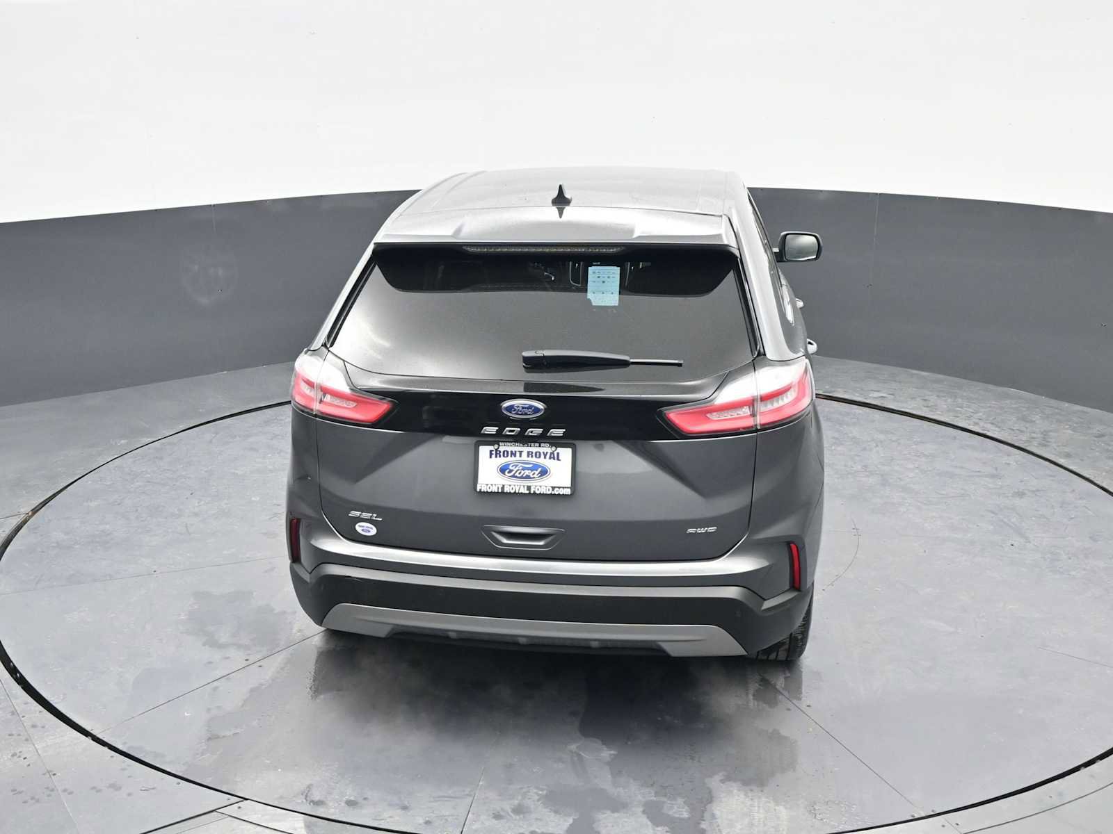 Used 2024 Ford Edge SEL image 32