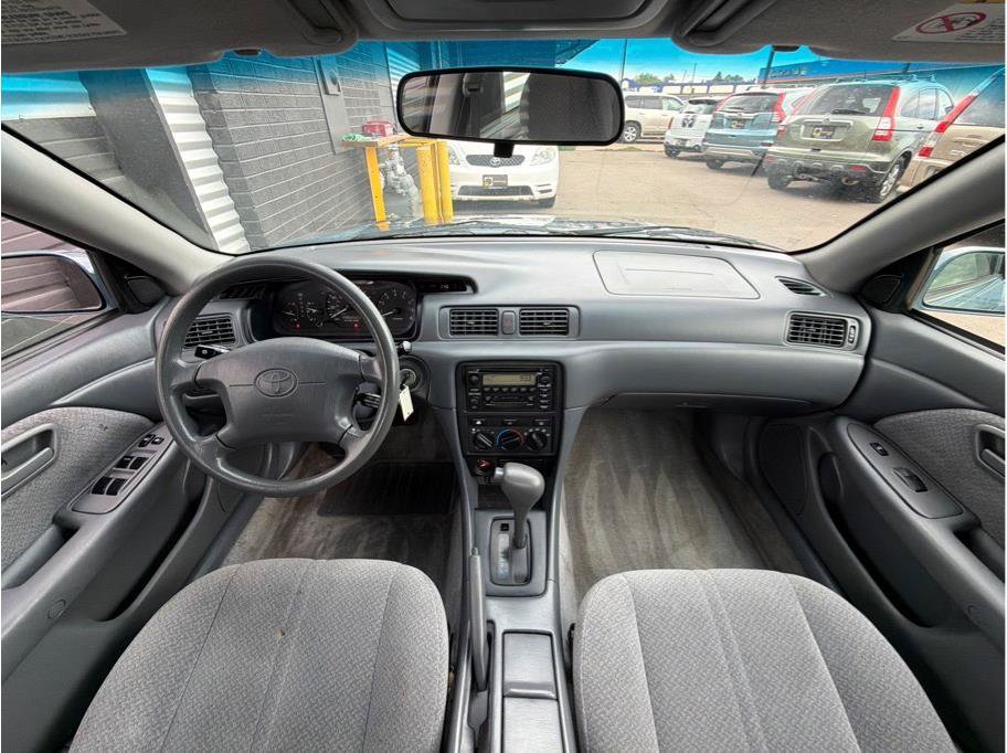 Used 2001 Toyota Camry LE FWD image 13