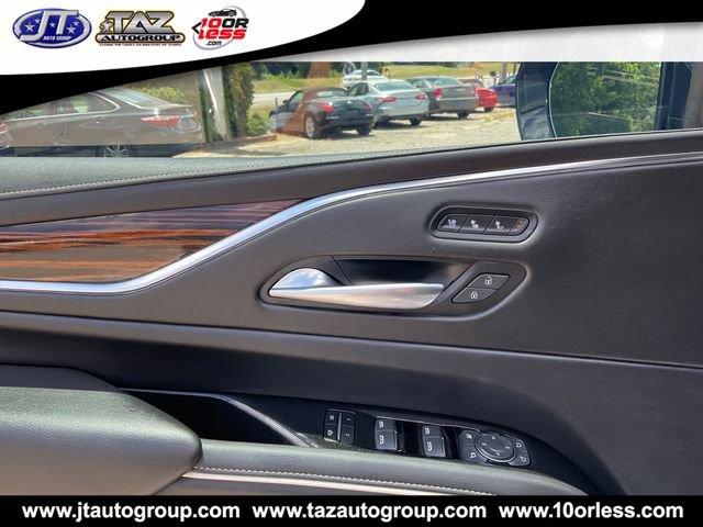 Used 2022 Cadillac Escalade ESV Premium Luxury AWD/4WD image 13