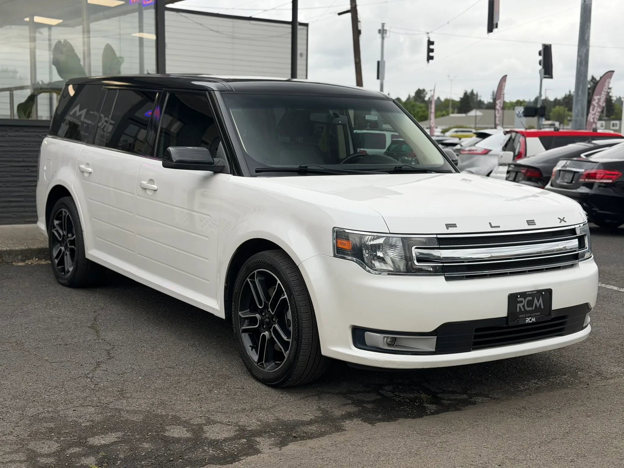 Used 2013 Ford Flex SEL FWD image 3