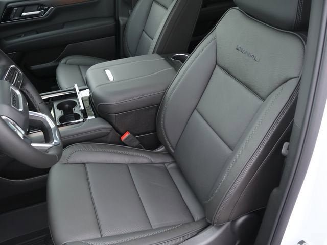 New 2026 GMC Yukon XL Denali w/ Denali Reserve Package AWD/4WD image 20