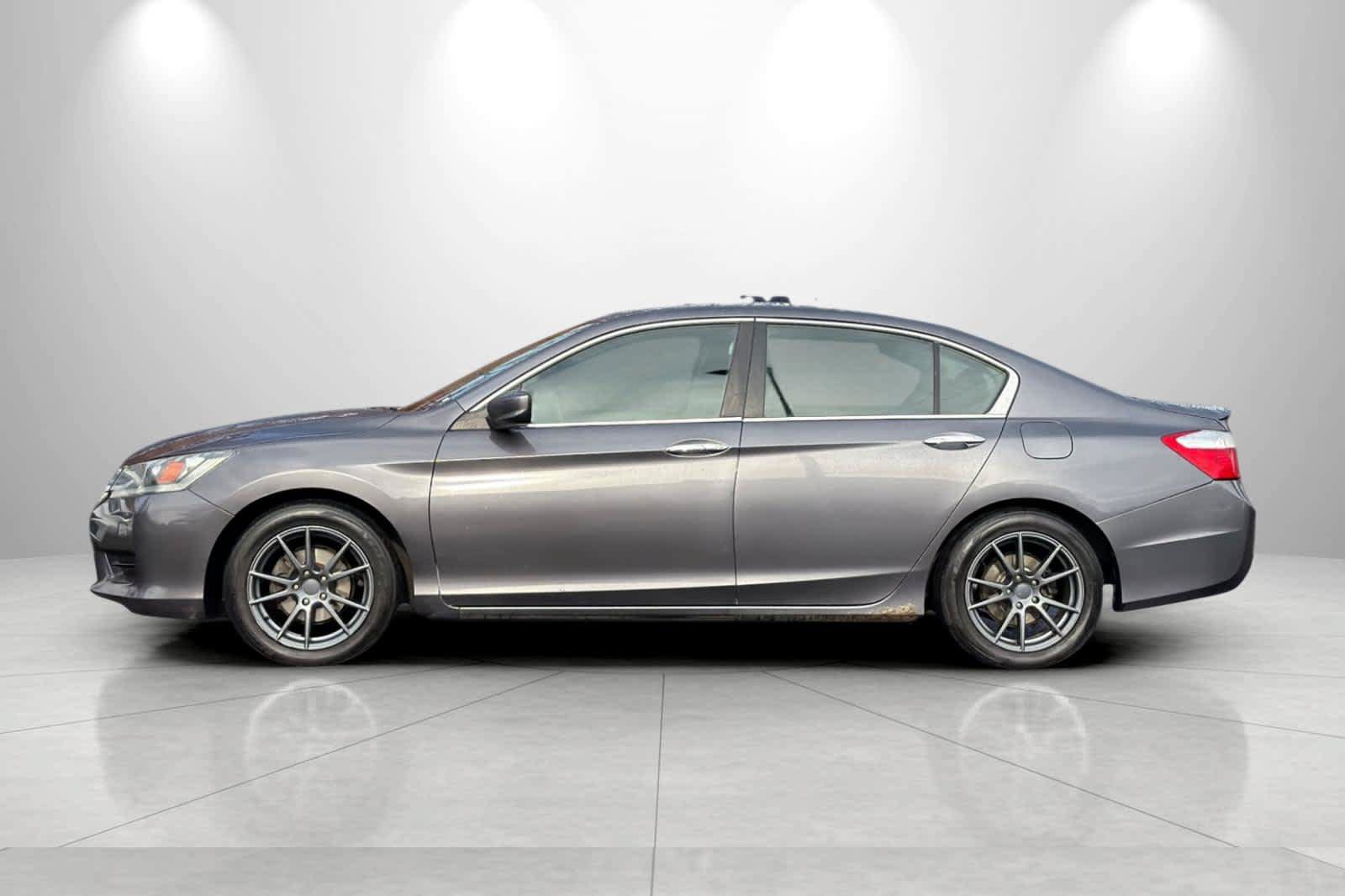 Used 2013 Honda Accord LX image 5
